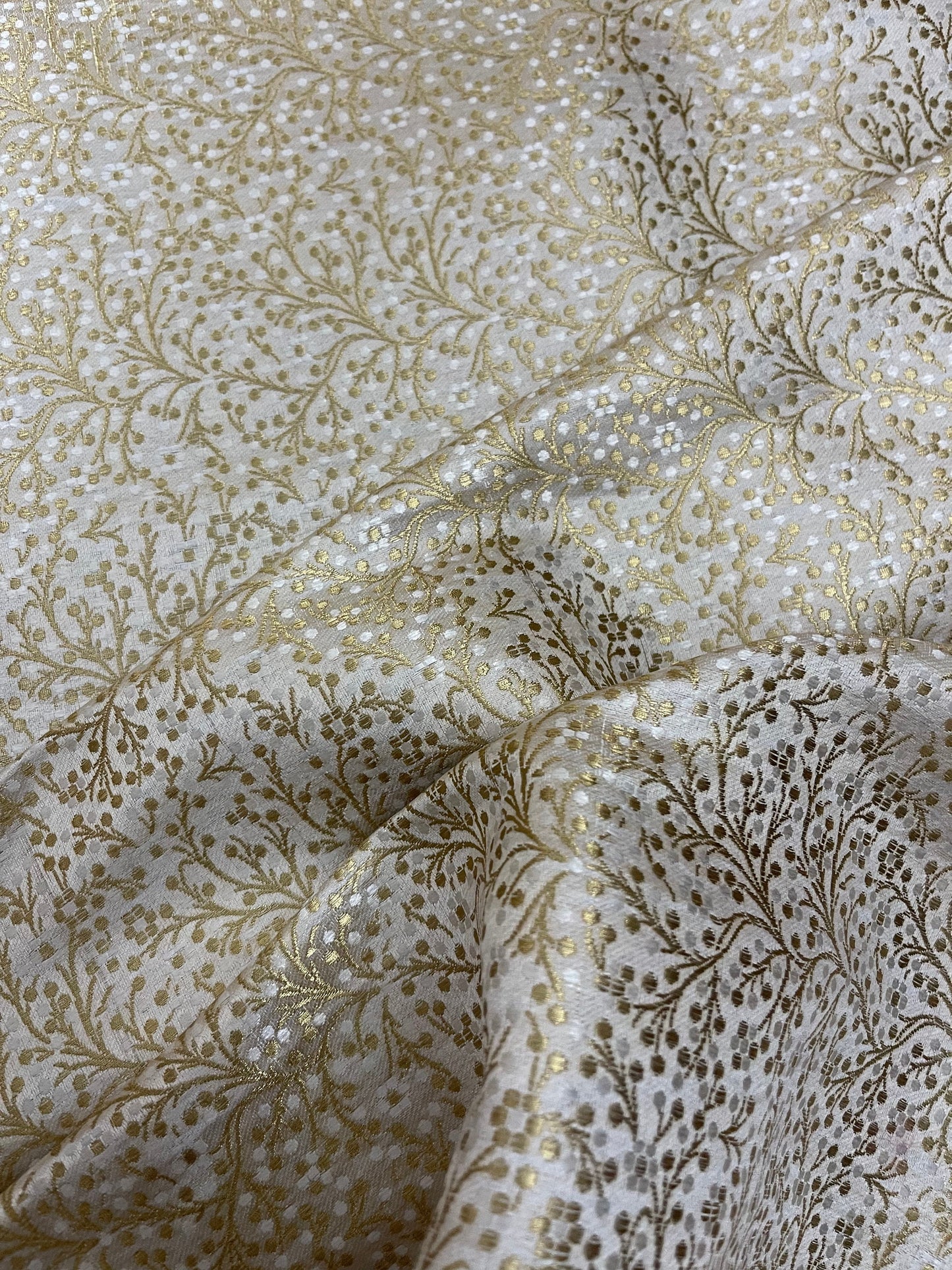 Indian Banarasi Brocade Fabric in White And Gold Color, Multiple lengths will come in the continuous piece - NF116